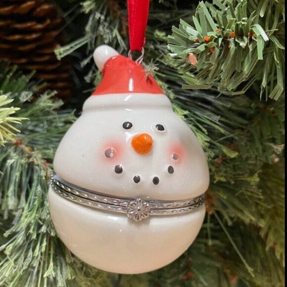 Snowman Pillbox Ornaments - Picture 2 of 6